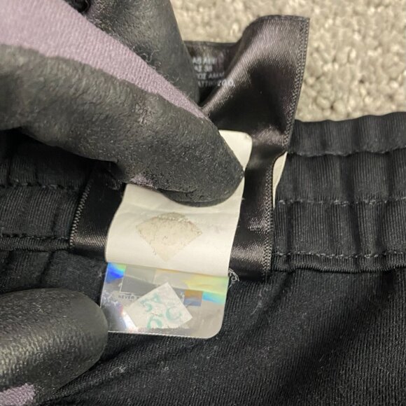 The North Face Black Sweatpants - Picture 9 of 14